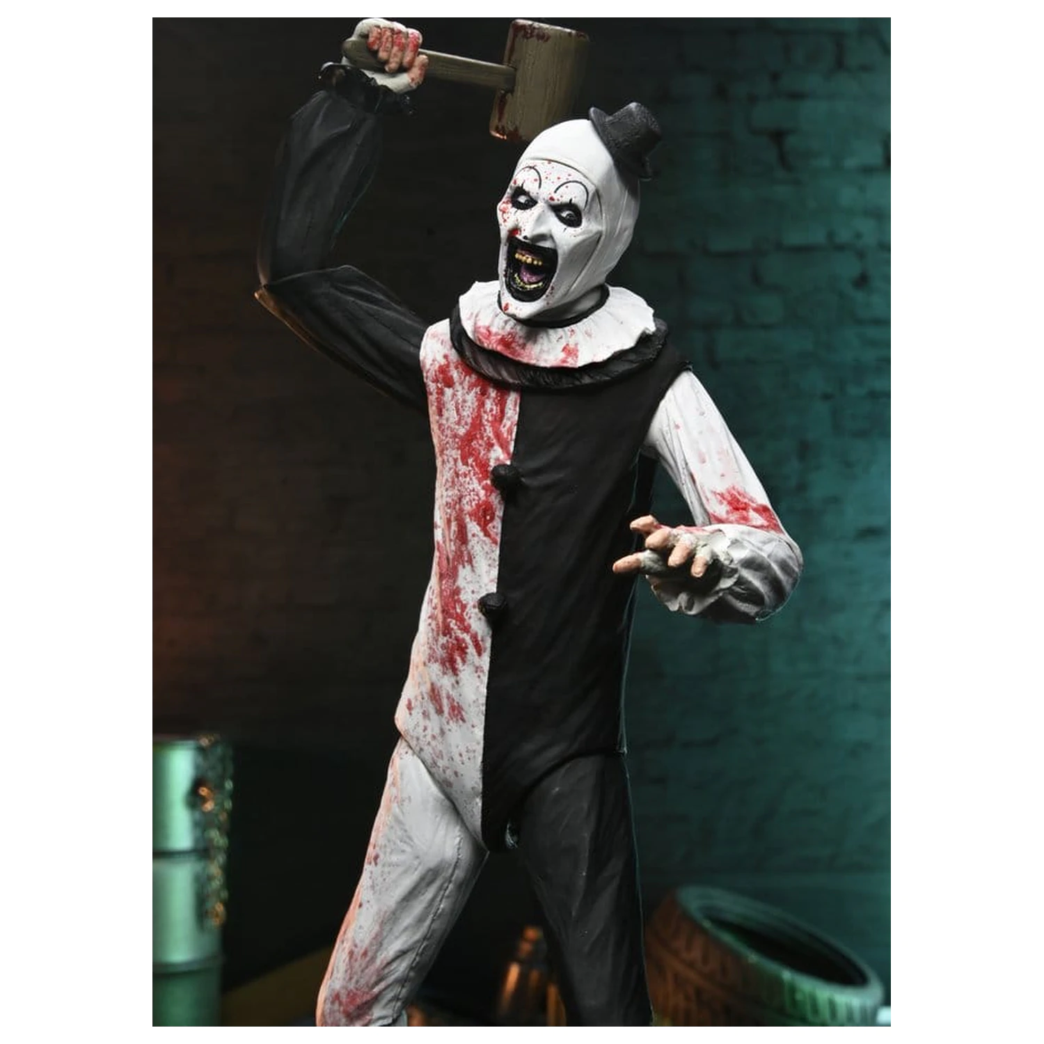 Terrifier 2 Ultimate Action Figure Art the Clown (Blood Splattered) 18 cm product photo