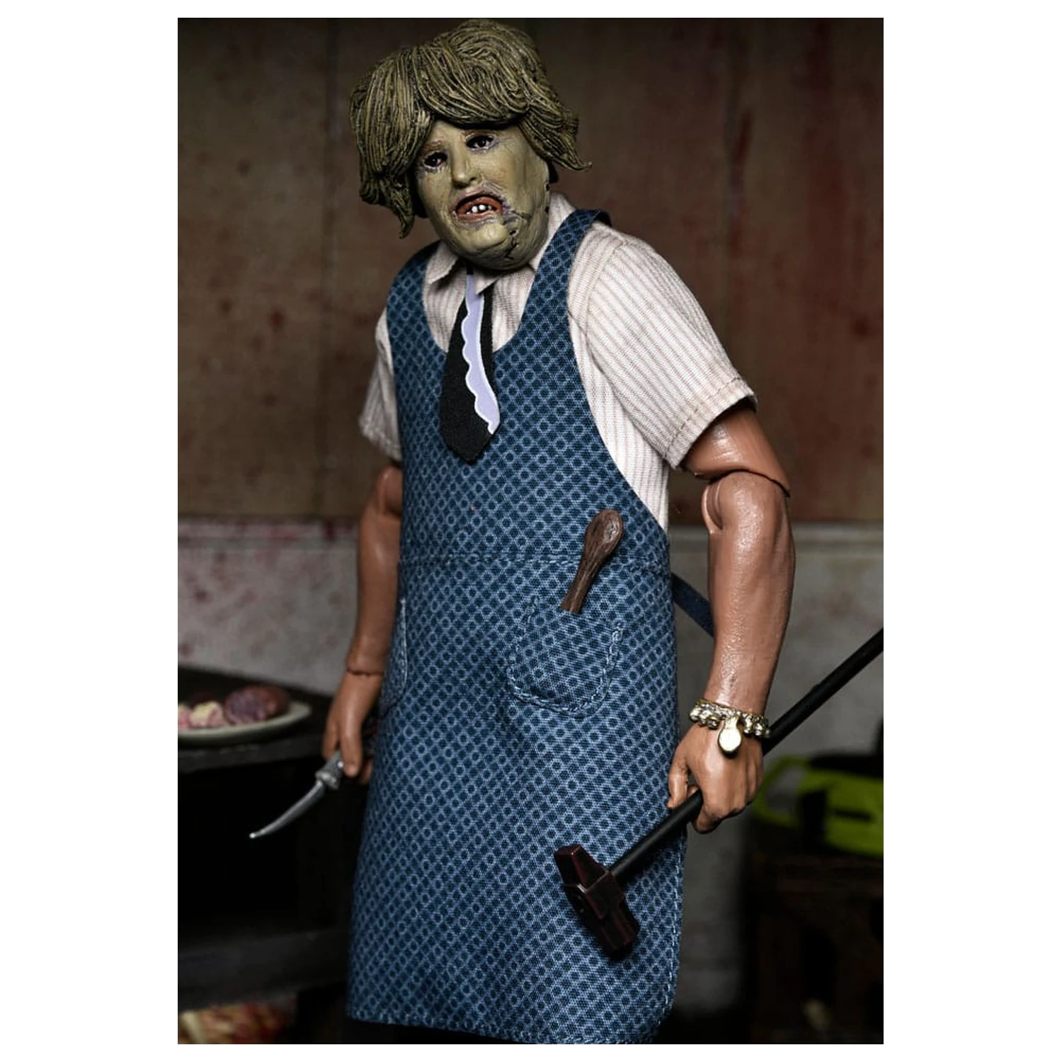 Texas Chainsaw Massacre Clothed Action Figure Leatherface with Old Lady Mask 20 cm product photo