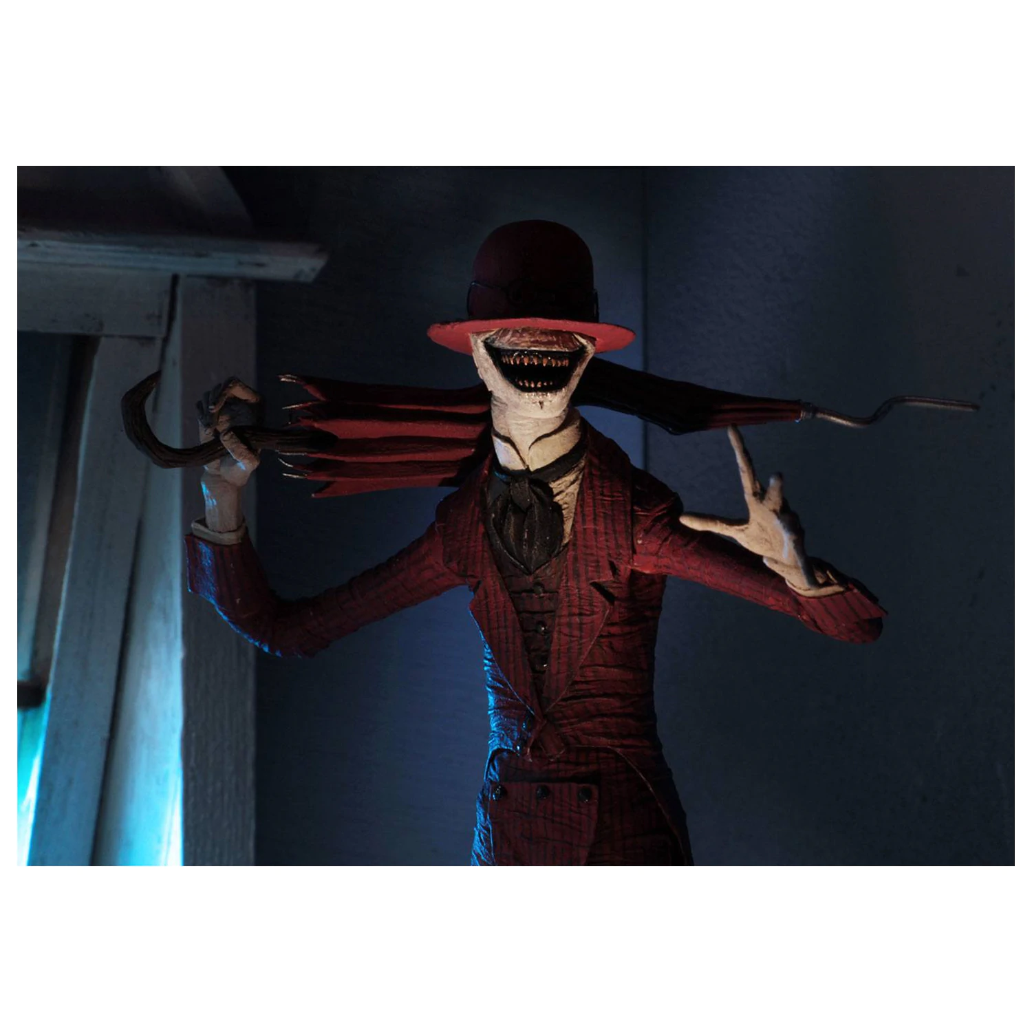 The Conjuring Universe Action Figure Ultimate Crooked Man 23 cm product photo