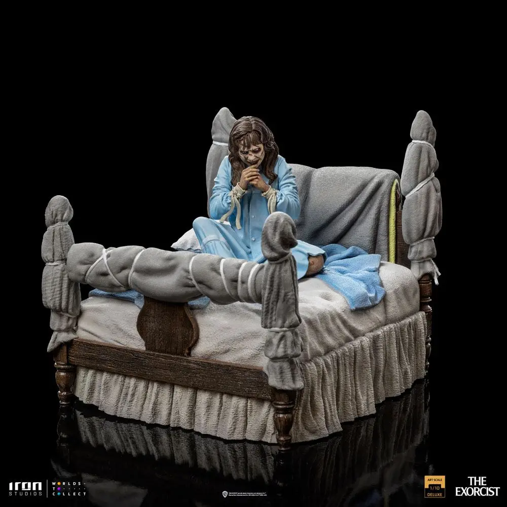 The Exorcist Deluxe Art Scale Statue 1/10 Possessed Regan McNeil 14 cm product photo