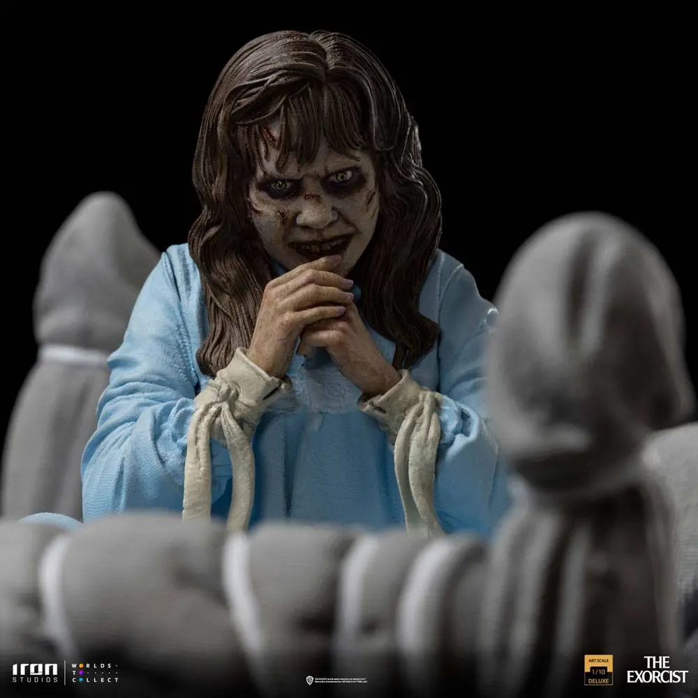 The Exorcist Deluxe Art Scale Statue 1/10 Possessed Regan McNeil 14 cm product photo