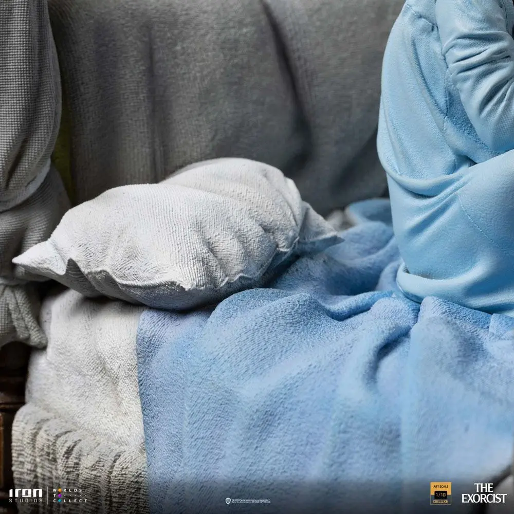 The Exorcist Deluxe Art Scale Statue 1/10 Possessed Regan McNeil 14 cm product photo