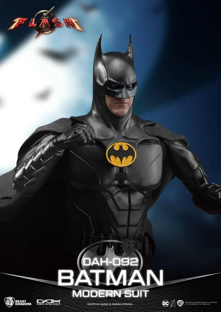 The Flash Dynamic 8ction Heroes Action Figure 1/9 Batman Modern Suit 24 cm product photo