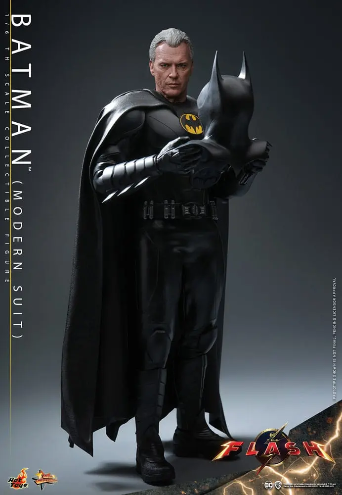 The Flash Movie Masterpiece Action Figure 1/6 Batman (Modern Suit) 30 cm termékfotó