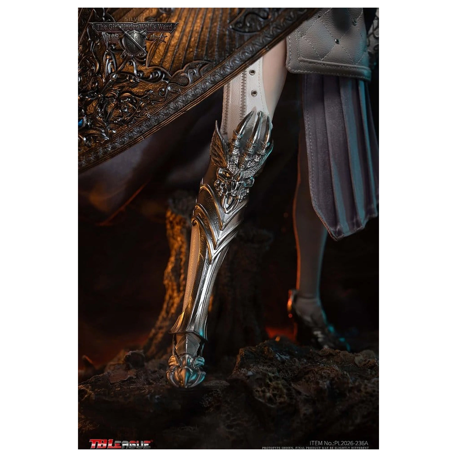 The Girl Under Wolf's Ward Action Figure 1/6 Alina (Silver) 30 cm product photo