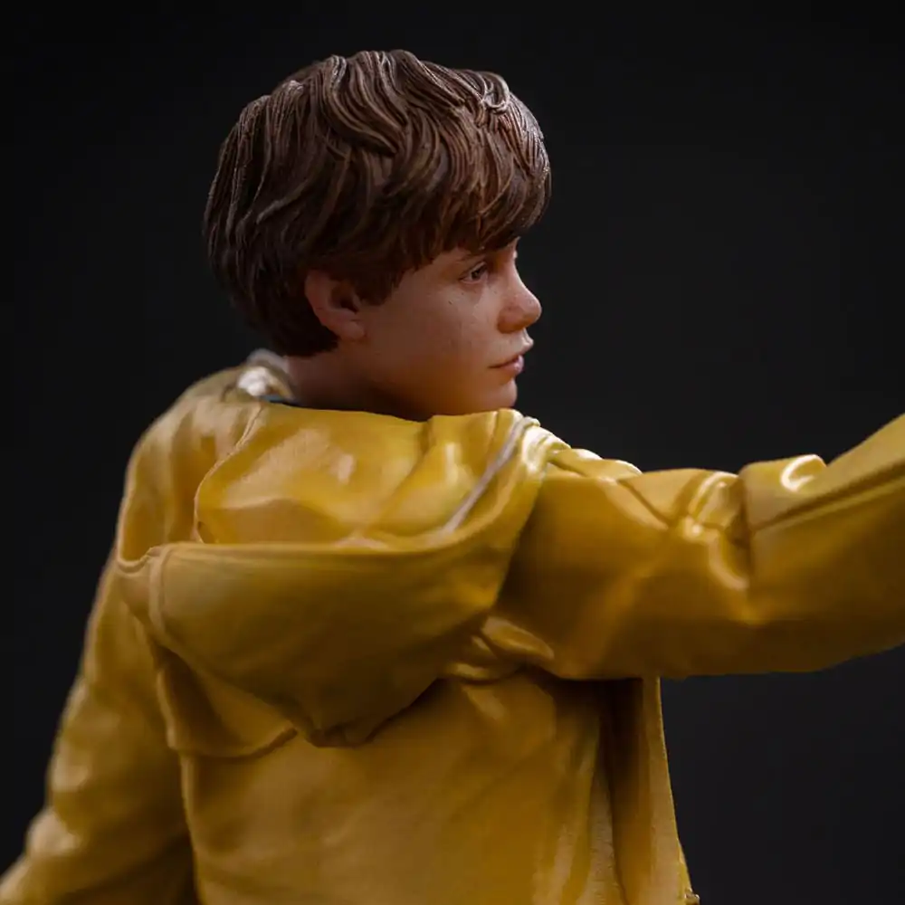 The Goonies Art Scale Statue 1/10 Mikey Walsh (40th anniversary) 21 cm          product photo
