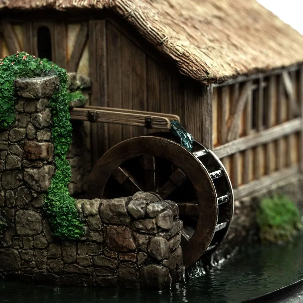 The Hobbit: An Unexpected Journey Hobbiton Mill & Bridge Environment 31 x 17 cm product photo