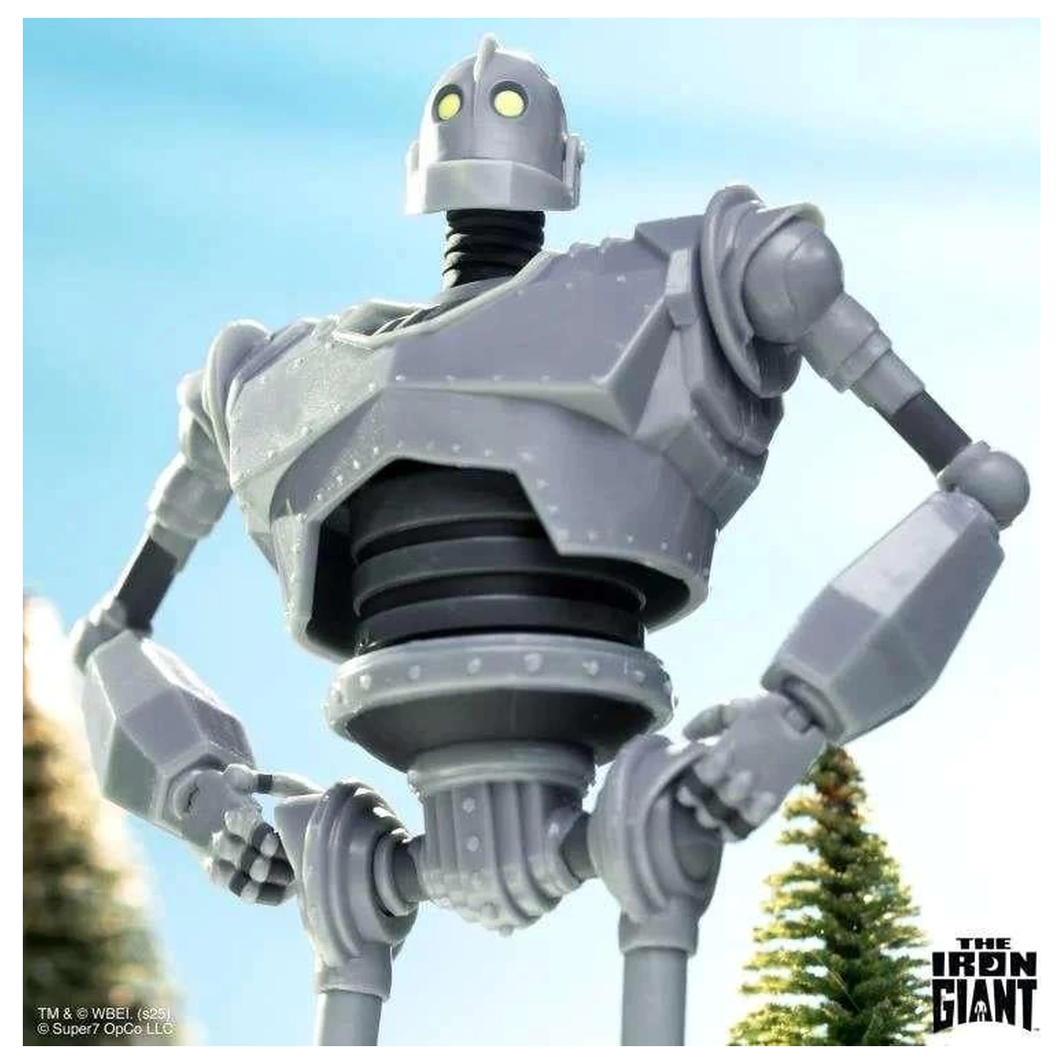 THE IRON GIANT The Iron Giant Figure Deluxe 18cm product photo