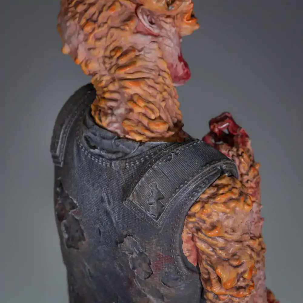 The Last of Us Part II PVC Statue Ellie with Bow 22 cm product photo