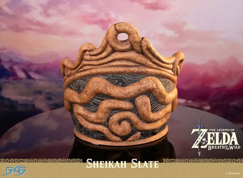 The Legend of Zelda: Breath of the Wild  Life Size Statue 1/1 Sheikah Slate 24 cm termékfotó