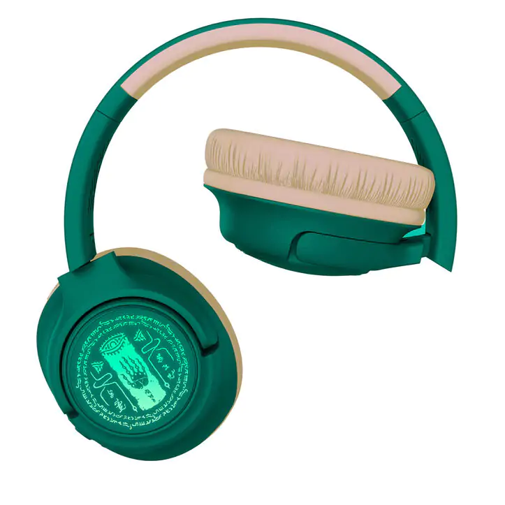 The Legend of Zelda wireless LED headphones product photo
