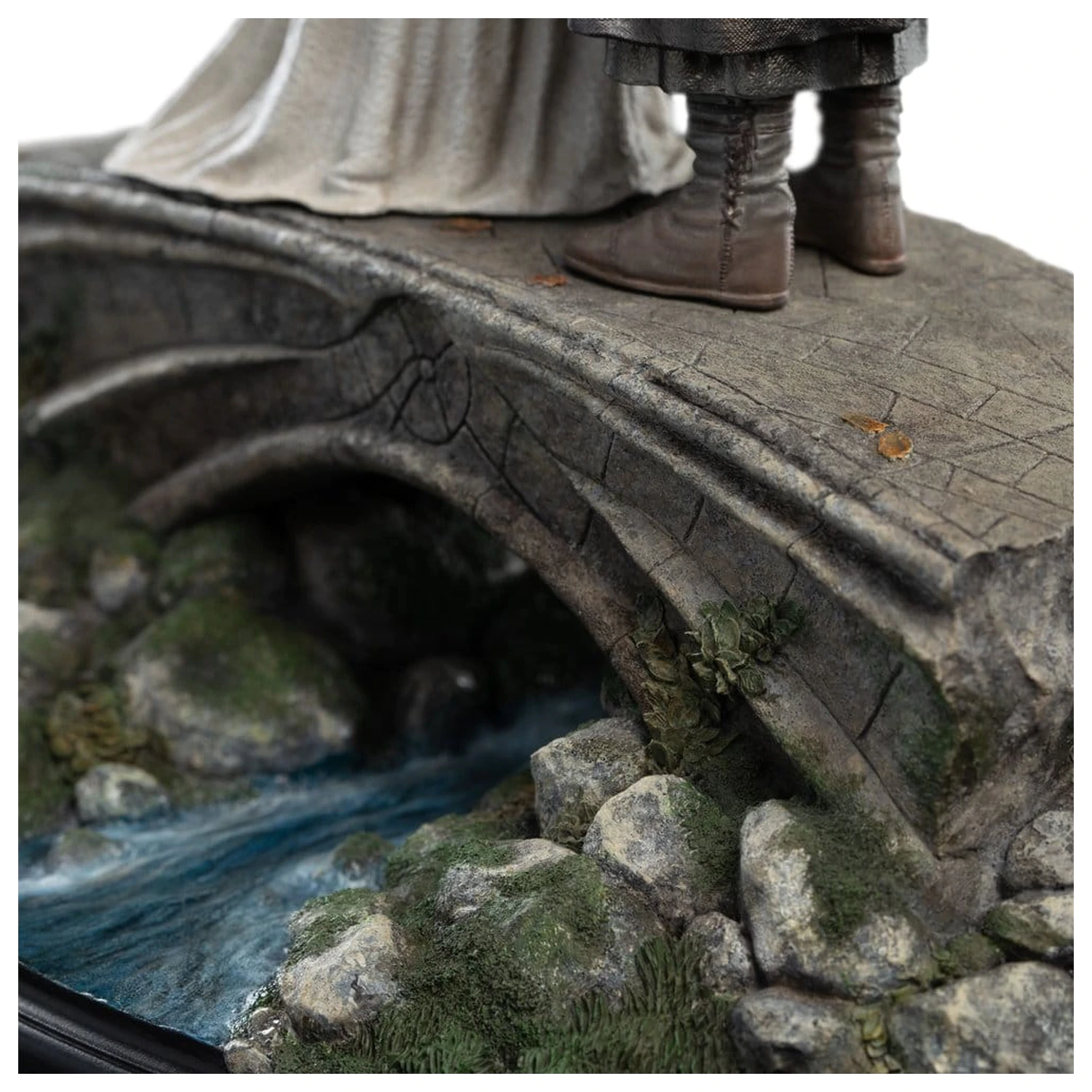 The Lord of the Rings Mini Statue Aragorn & Arwen 24 cm product photo