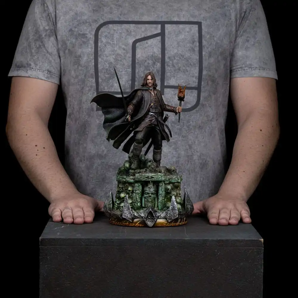 The Lord of the Rings Art Scale Statue 1/10 Aragorn Unleashed 31 cm product photo