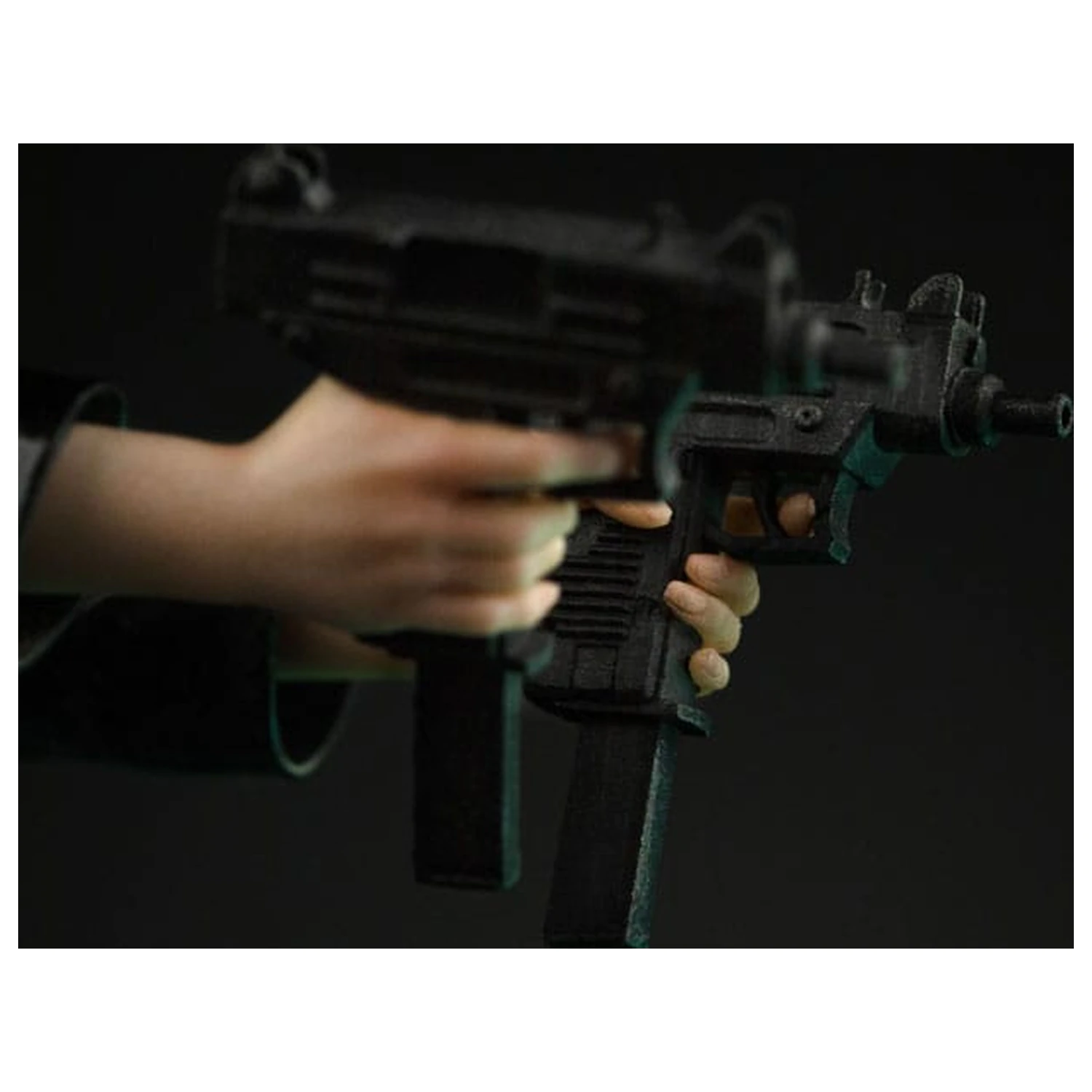 The Matrix Art Scale Statue 1/10 Trinity 22 cm           product photo