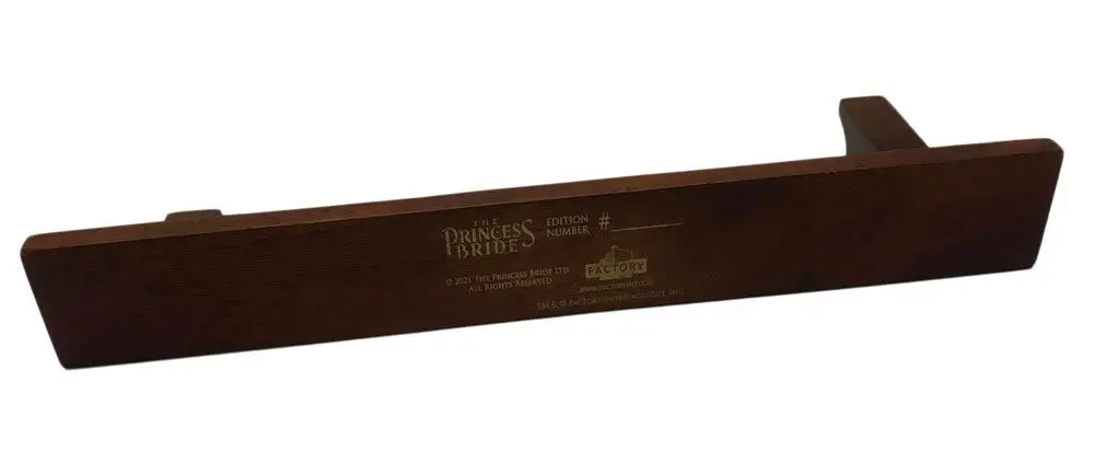 The Princess Bride Prop Replica 1/1 Count Rugen Dagger Limited Edition 20 cm product photo