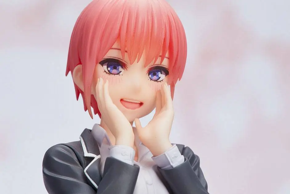 The Quintessential Quintuplets PVC Statue Nakano Ichika Uniform Ver. 20 cm product photo