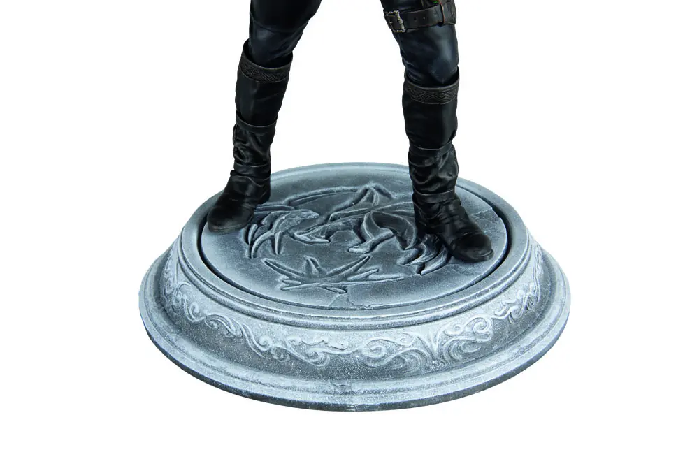 The Witcher PVC Statue Geralt (Season 2) 24 cm termékfotó