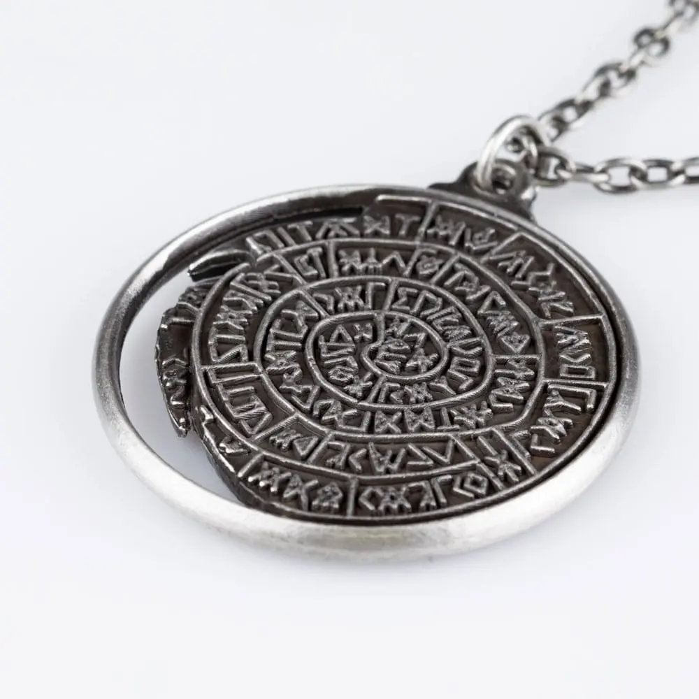 The Witcher Season 03 Replica 1/1 Necklace Wolf Medallion product photo