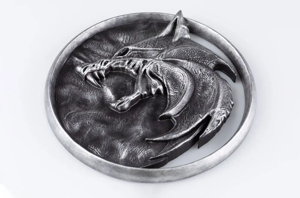 The Witcher Season 03 Replica Wall Plaque Wolf Medallion product photo