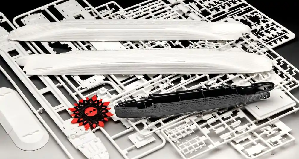 Titanic Model Kit Gift Set 1/700 + 1/1200 R.M.S. Titanic product photo