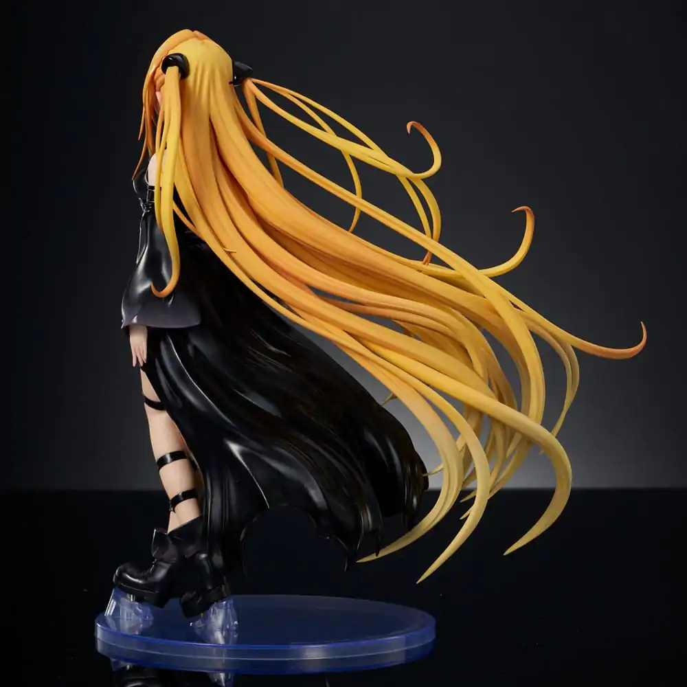 To Love-Ru Darkness PVC Statue 1/6 Golden Darkness Black Trance Version 20 cm product photo