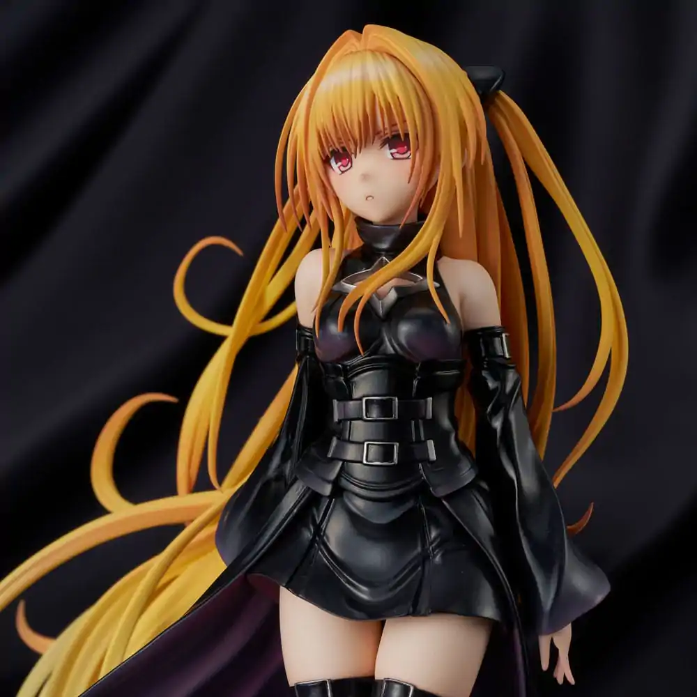 To Love-Ru Darkness PVC Statue 1/6 Golden Darkness Black Trance Version 20 cm product photo