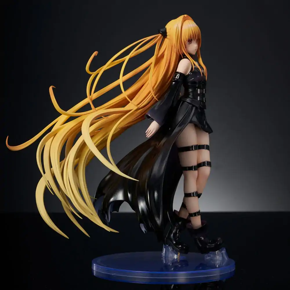 To Love-Ru Darkness PVC Statue 1/6 Golden Darkness Black Trance Version 20 cm product photo