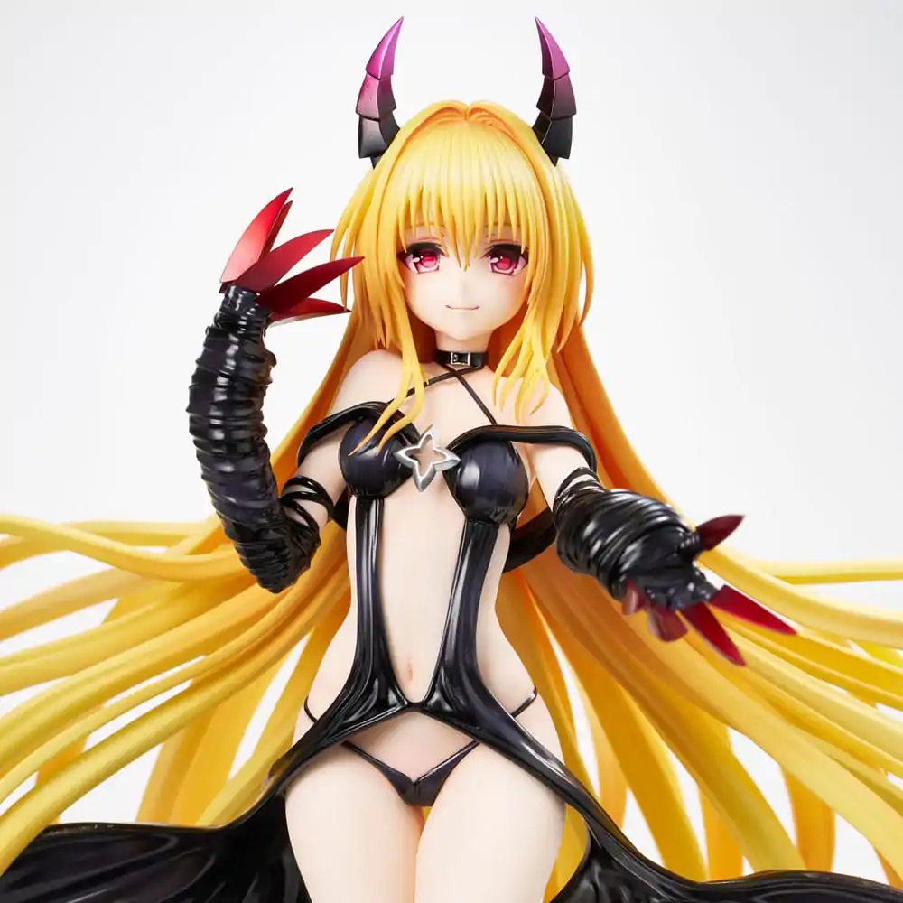 To Love-Ru Darkness PVC Statue 1/6 Golden Darkness Darkness Ver. 30 cm product photo