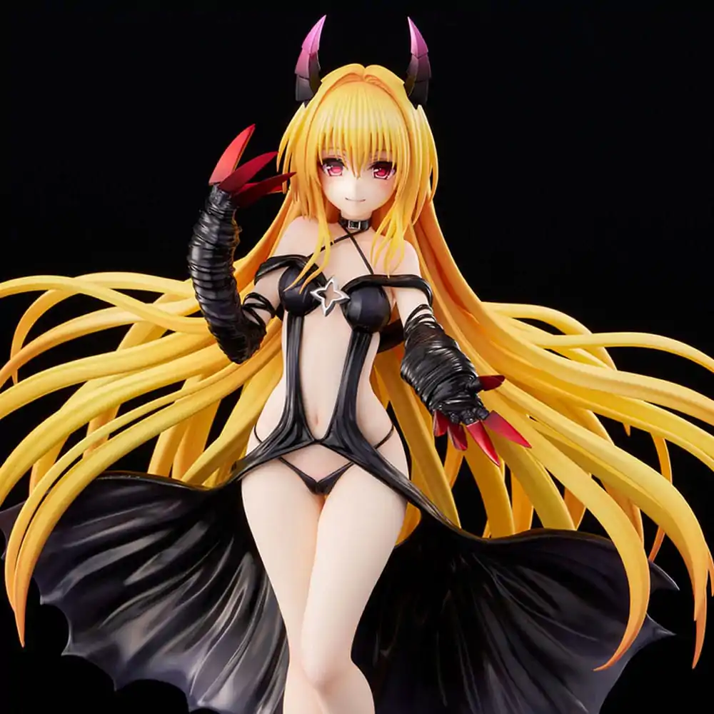 To Love-Ru Darkness PVC Statue 1/6 Golden Darkness Darkness Ver. 30 cm product photo