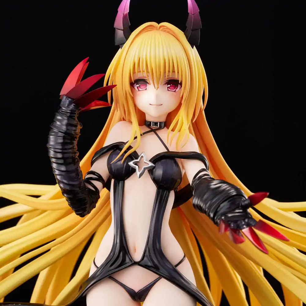 To Love-Ru Darkness PVC Statue 1/6 Golden Darkness Darkness Ver. 30 cm product photo