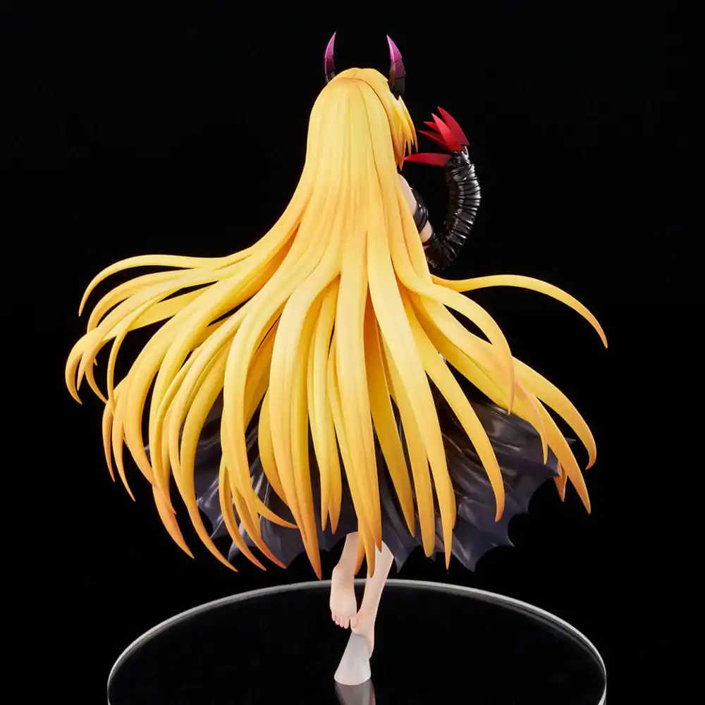 To Love-Ru Darkness PVC Statue 1/6 Golden Darkness Darkness Ver. 30 cm product photo