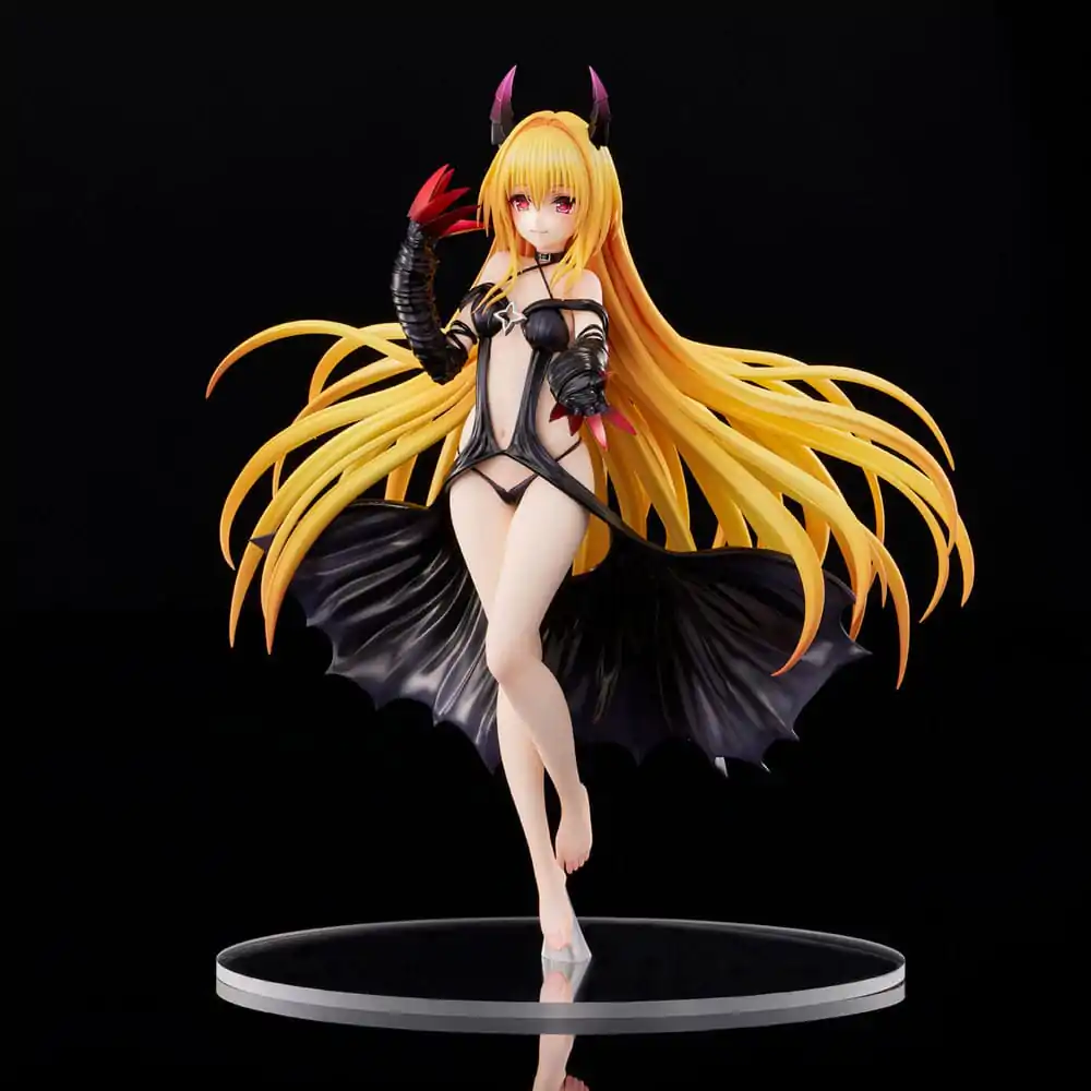 To Love-Ru Darkness PVC Statue 1/6 Golden Darkness Darkness Ver. 30 cm product photo