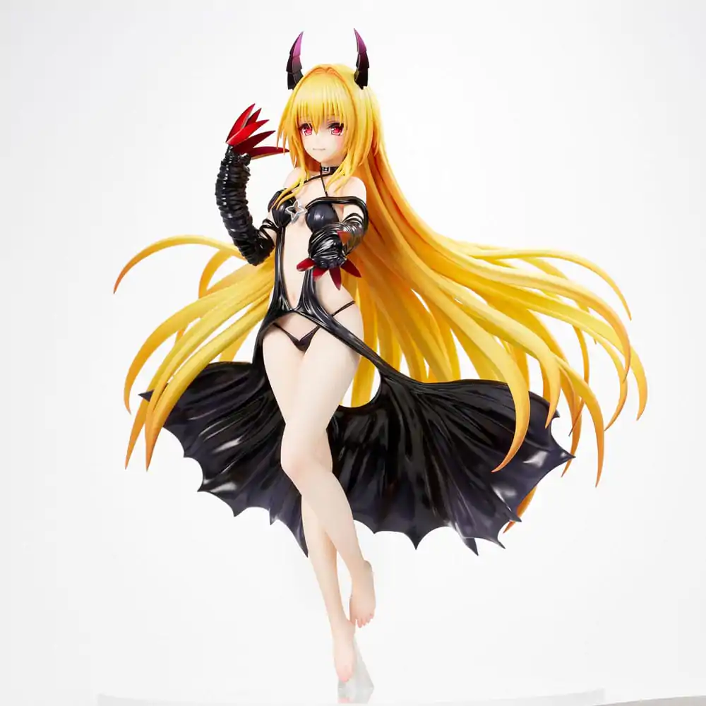 To Love-Ru Darkness PVC Statue 1/6 Golden Darkness Darkness Ver. 30 cm product photo