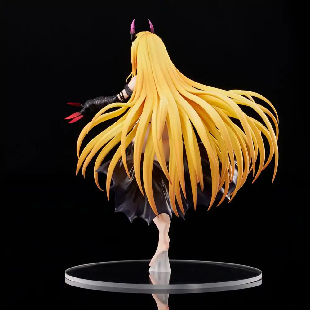 To Love-Ru Darkness PVC Statue 1/6 Golden Darkness Darkness Ver. 30 cm product photo