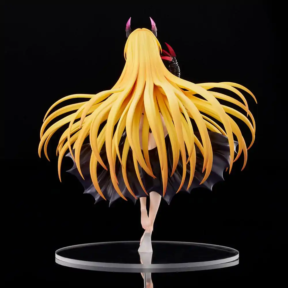 To Love-Ru Darkness PVC Statue 1/6 Golden Darkness Darkness Ver. 30 cm product photo