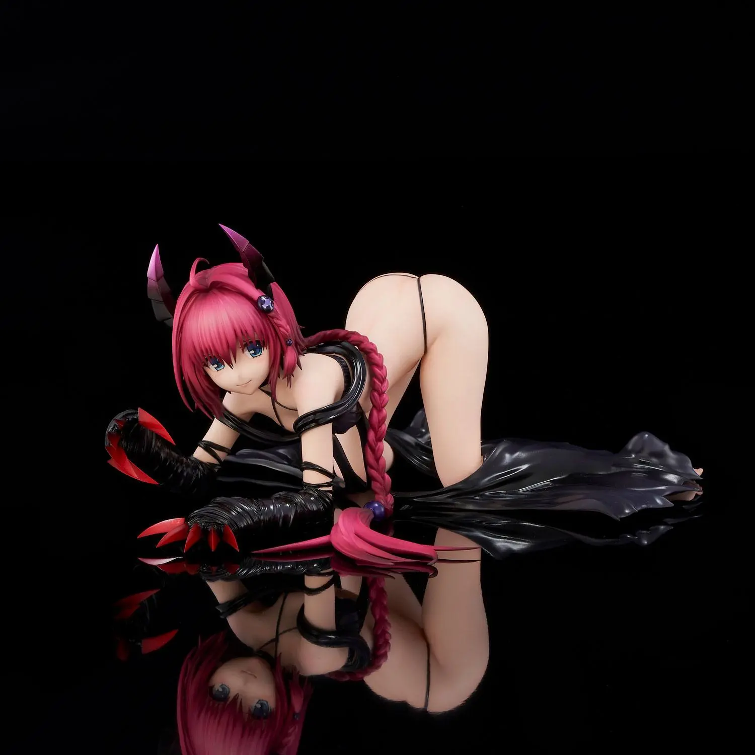 To Love-Ru Darkness PVC Statue 1/6 Mea Kurosaki Darkness Ver. 15 cm product photo