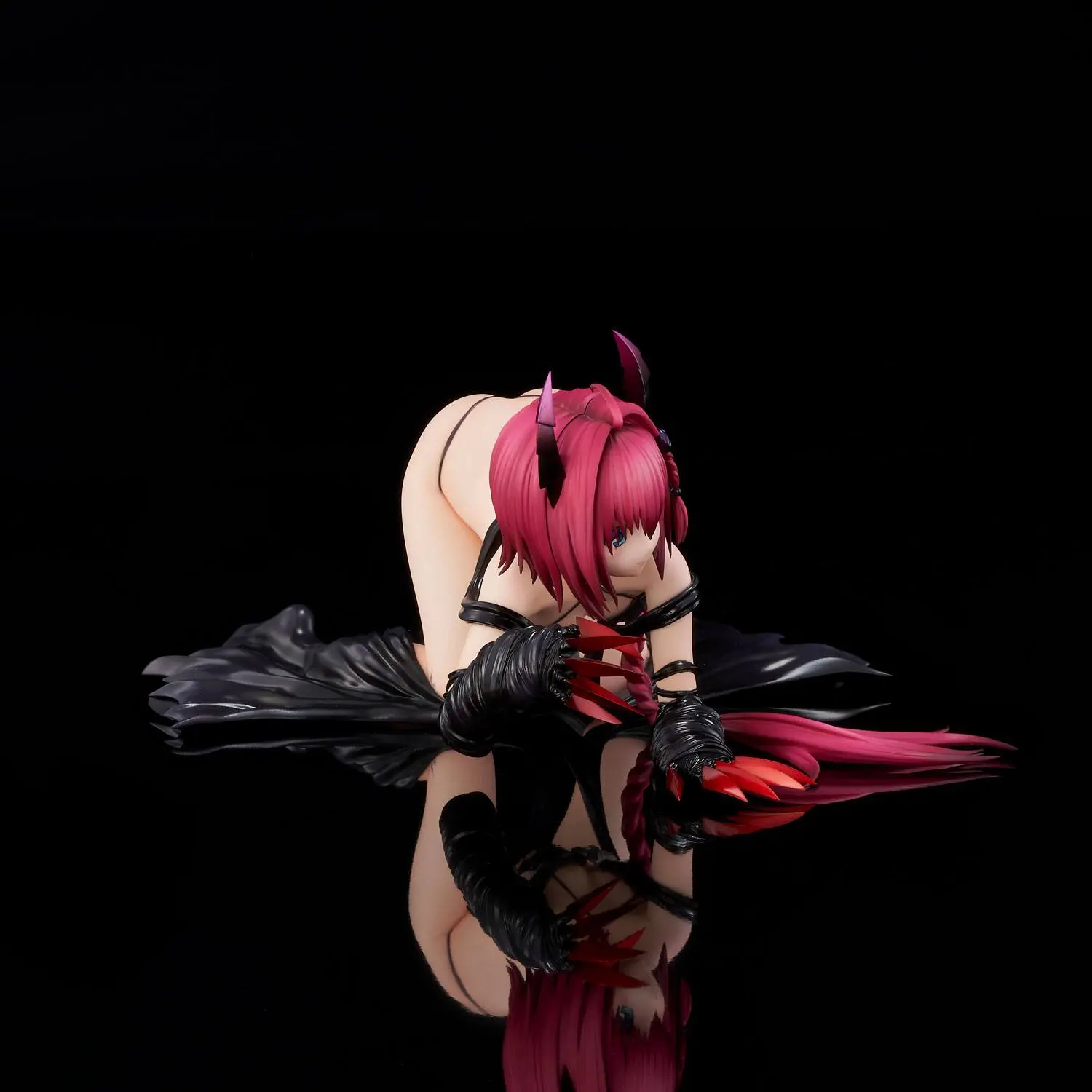 To Love-Ru Darkness PVC Statue 1/6 Mea Kurosaki Darkness Ver. 15 cm product photo