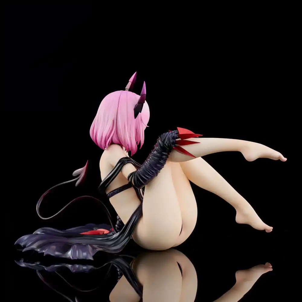 To Love-Ru Darkness PVC Statue 1/6 Momo Velia Deviluke Darkness Ver. Renewal Package Edition 15 cm product photo