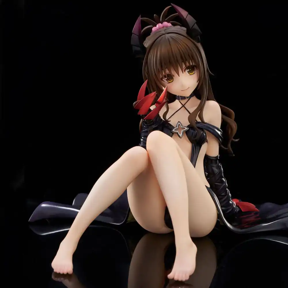 To Love-Ru Darkness PVC Statue 1/6 Yuuki Mikan Darkness Ver. Renewal Package Edition 15 cm product photo