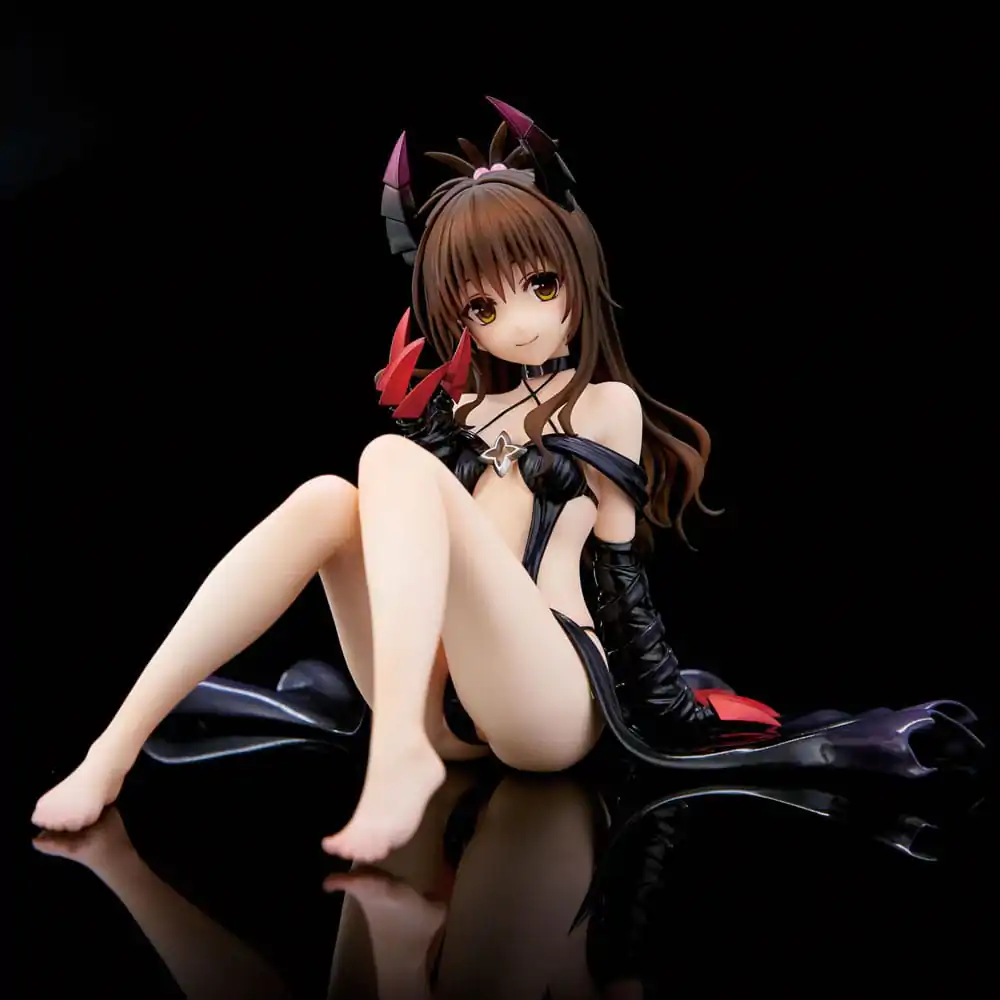 To Love-Ru Darkness PVC Statue 1/6 Yuuki Mikan Darkness Ver. Renewal Package Edition 15 cm product photo