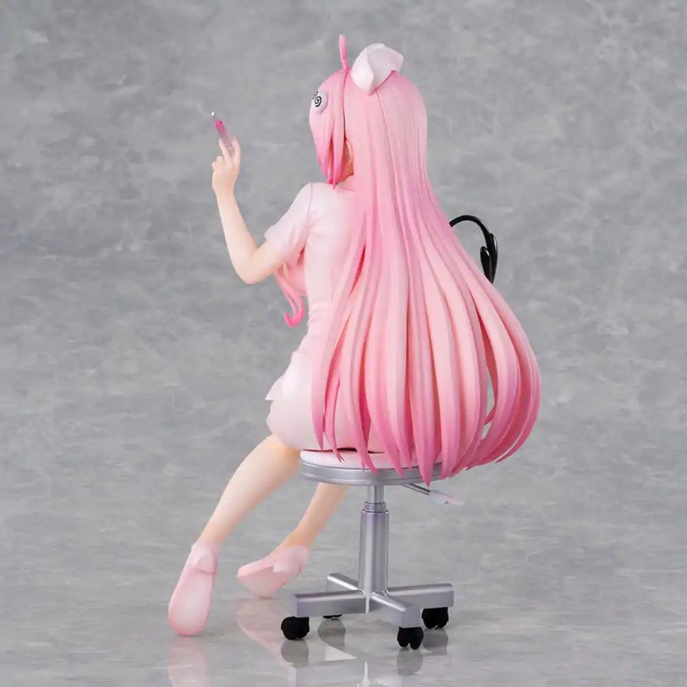 To Love-Ru Darkness Statue PVC Lara Satalin Deviluke Nurse Cos 26 cm termékfotó