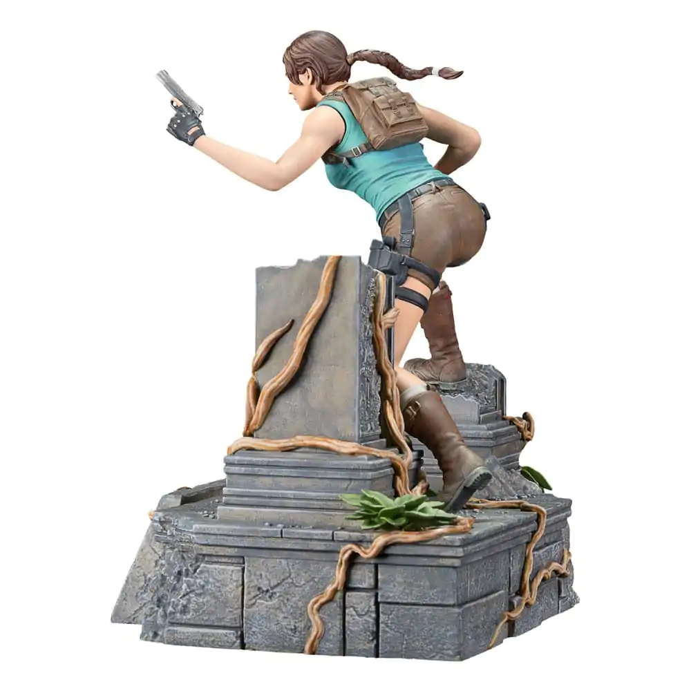 Tomb Raider PVC Statue Lara Croft 24 cm termékfotó