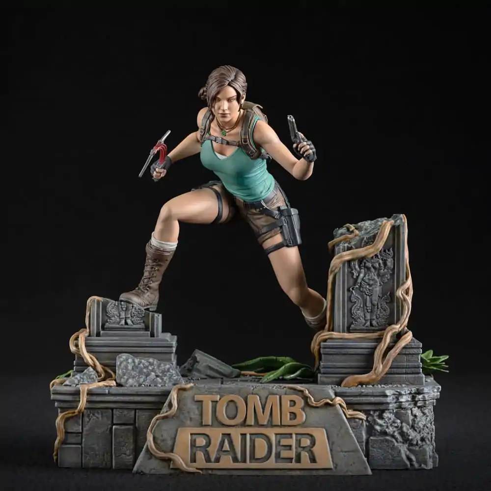 Tomb Raider PVC Statue Lara Croft 24 cm termékfotó