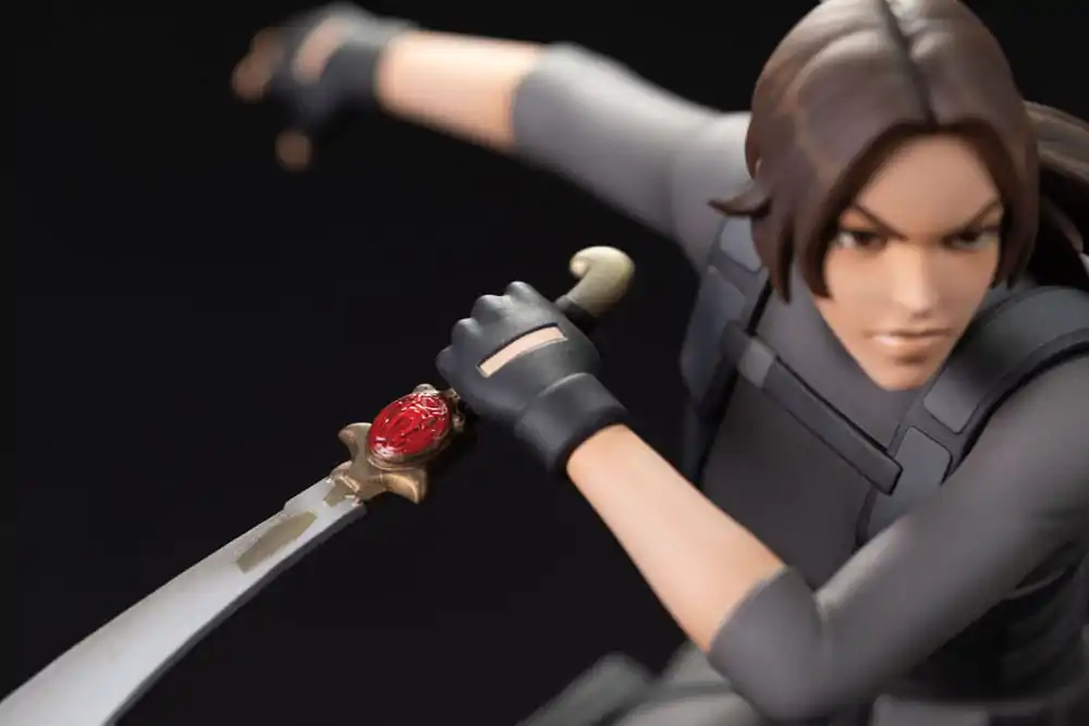 Tomb Raider PVC Statue The Legend of Lara Croft 19 cm product photo