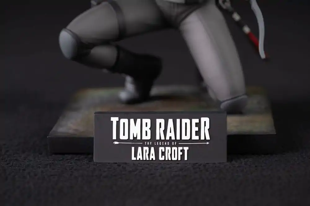 Tomb Raider PVC Statue The Legend of Lara Croft 19 cm product photo