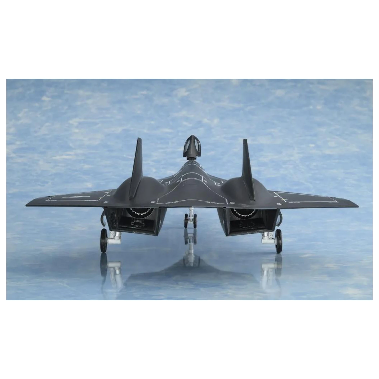 Top Gun: Maverick Darkstar Model Kit 1/72 29cm product photo