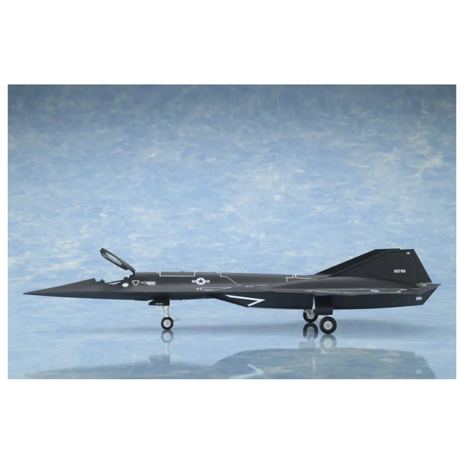 Top Gun: Maverick Darkstar Model Kit 1/72 29cm product photo