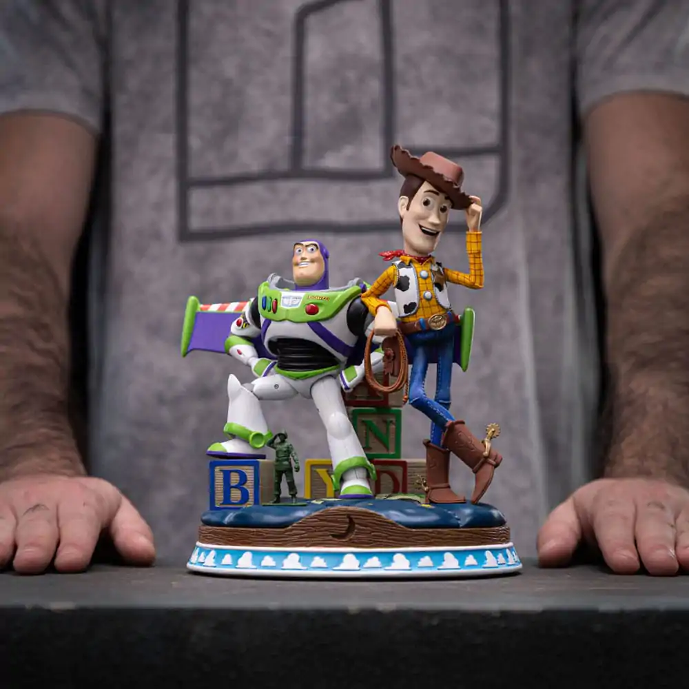 Toy Story Deluxe Art Scale Statue 1/10 Buzz & Woody 38 cm termékfotó