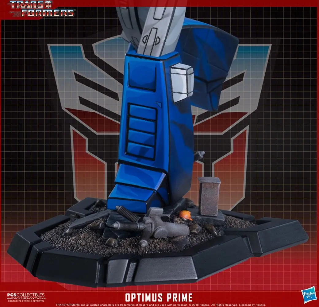 Transformers Classic Scale Statue Optimus Prime 27 cm product photo