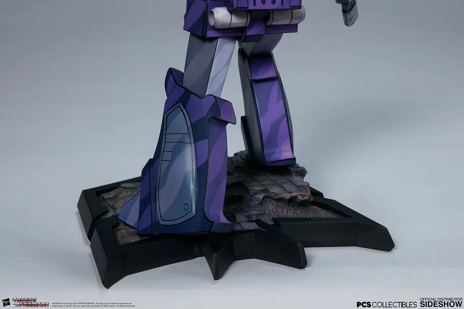 Transformers Classic Scale Statue Shockwave 23 cm product photo